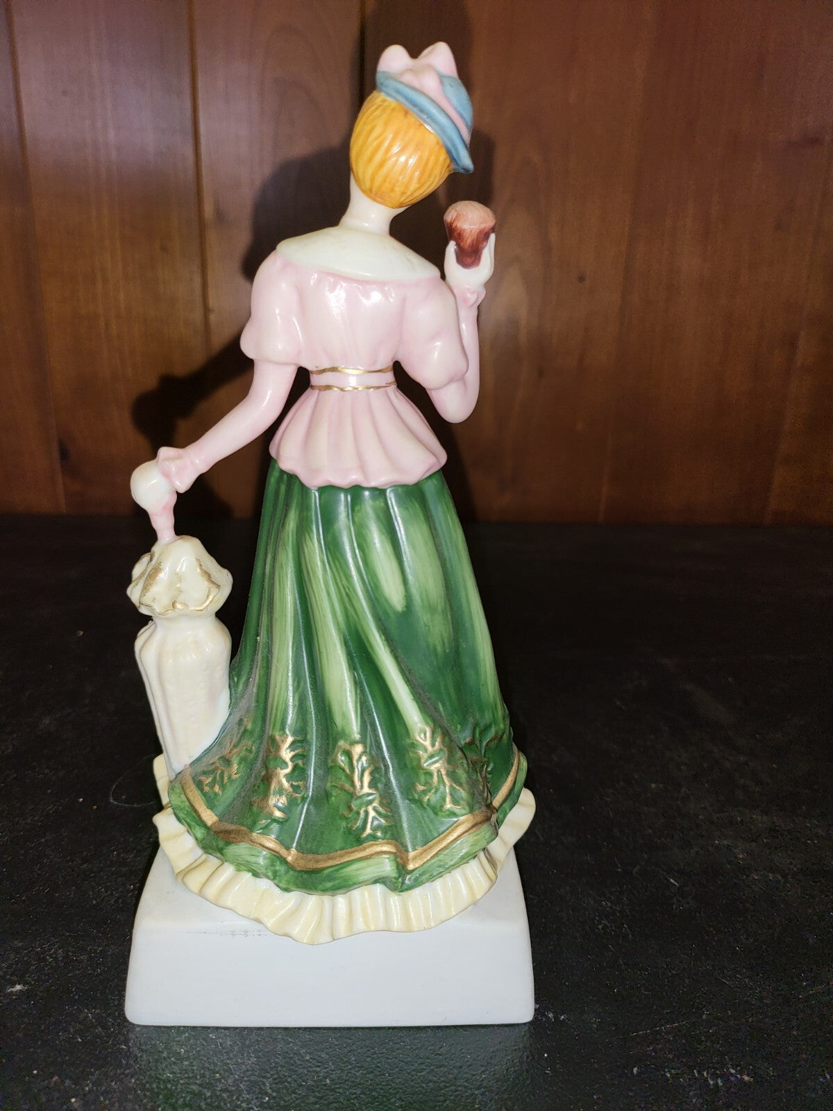 Ceramic Figurine 2000 Coca Cola Lady 8 x 4 x 3.5" Good