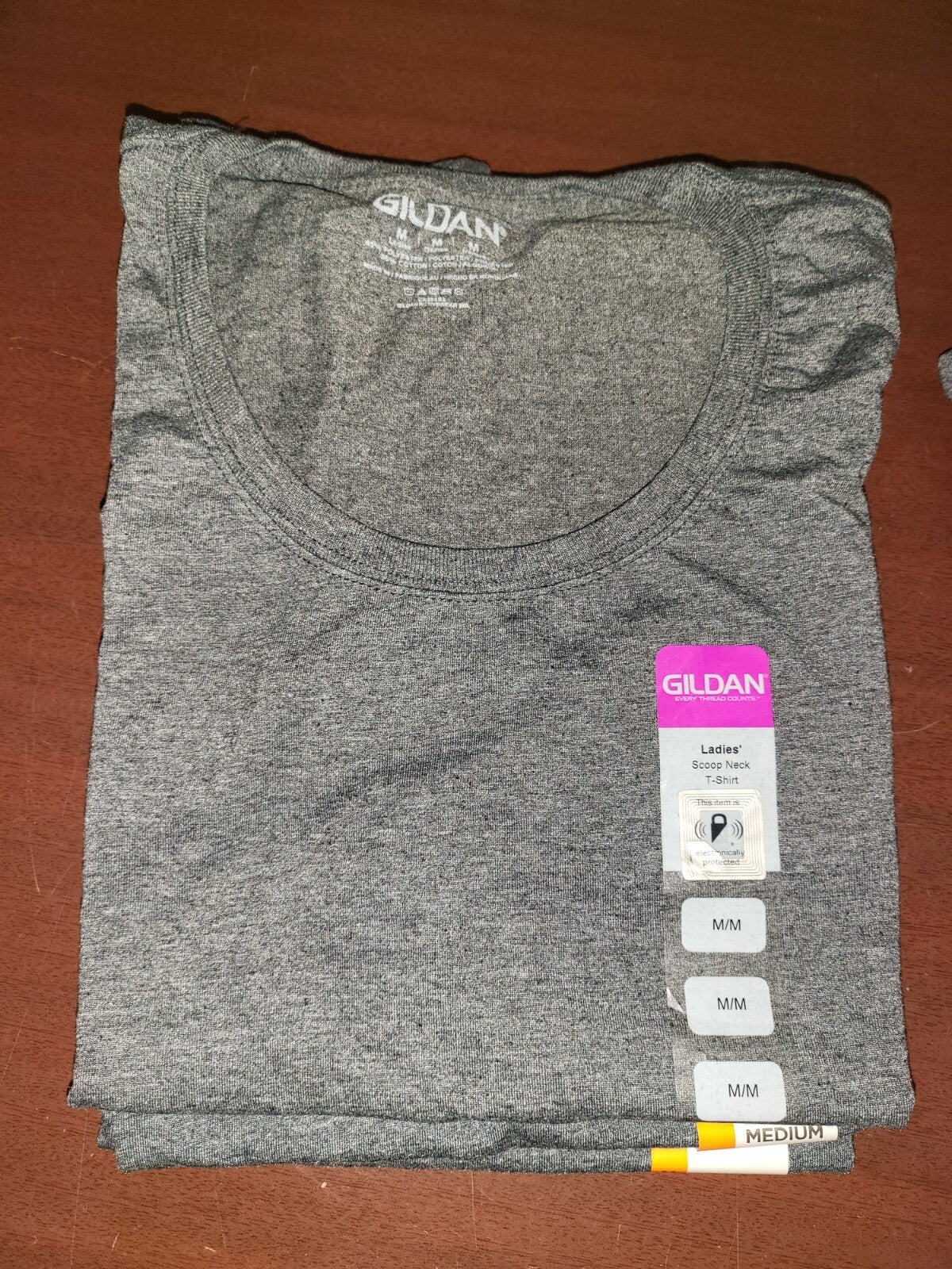 Gildan Ladies Scoop Neck Semi-Fitted T-Shirt Dark Heather Gray size MEDIUM