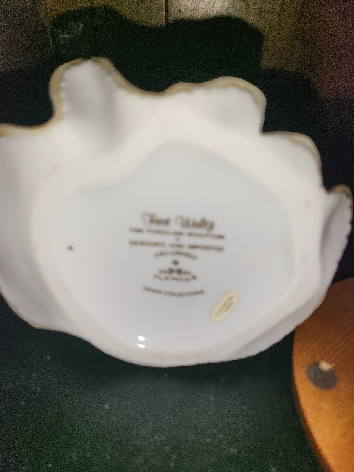 Figurine Lenox First Waltz 8.5"H & Pedestal 4.5"Round