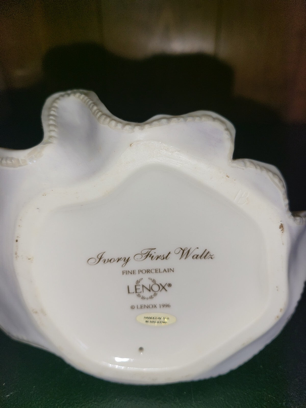 Figurine Lenox Ivory First Waltz 1996 8.5"H Porcelain