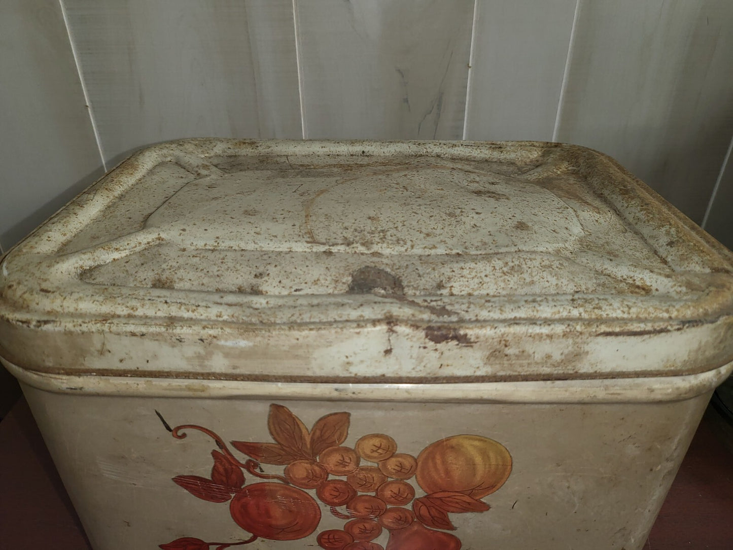 Vintage Metal Tin Bread Box Hinged Lid Fruit Image 8H x 13W x 10"D