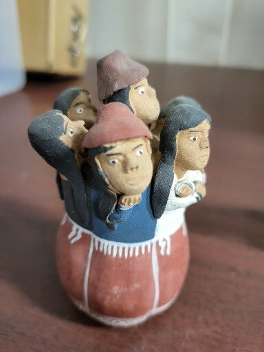 Vintage Peruvian Terra Cotta Clay Pottery Circle of 7 People 4"H