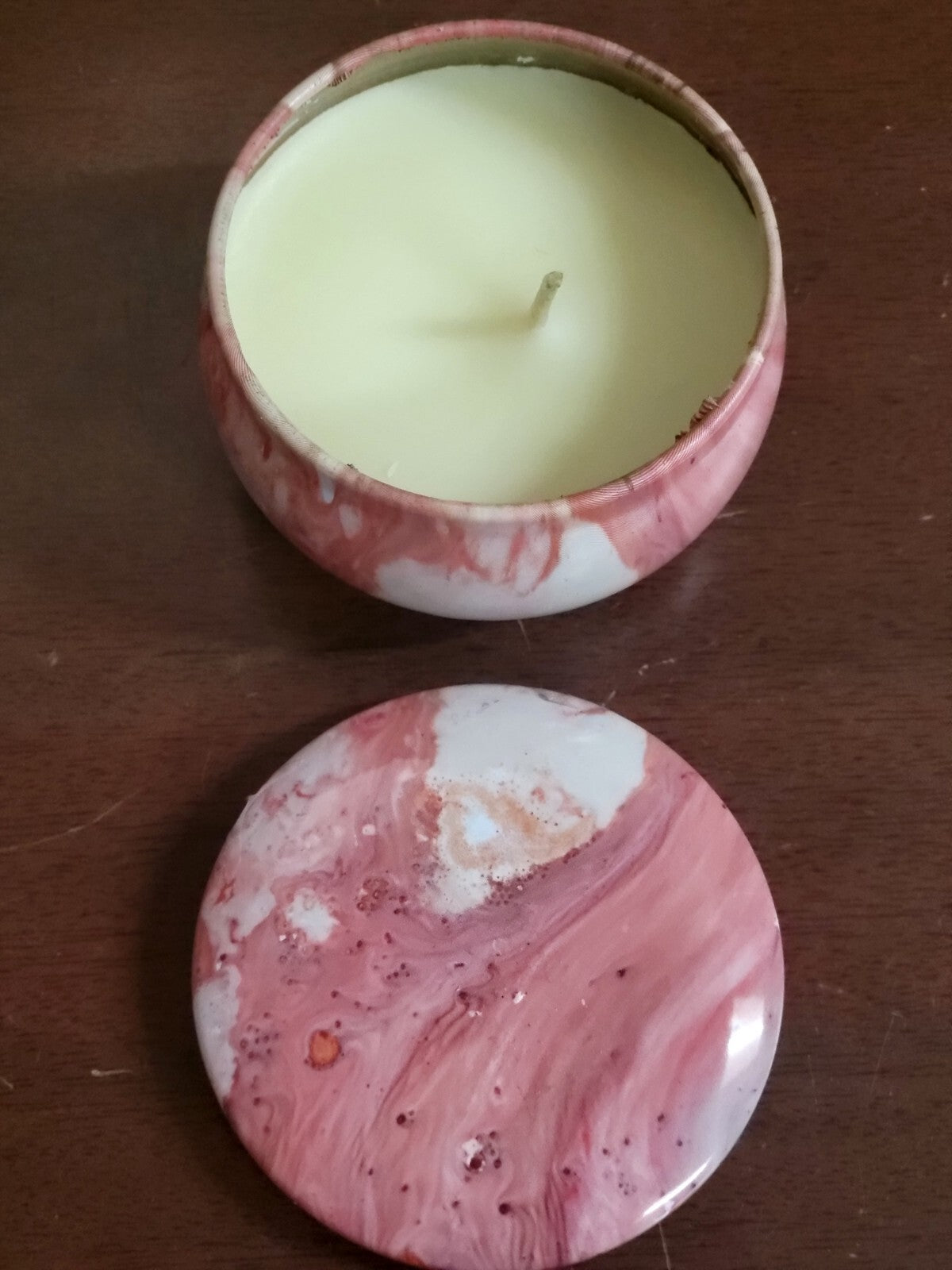 Scented Candle in Tin 2.5oz Vanilla Soy Wax 2.5 x 1.6"