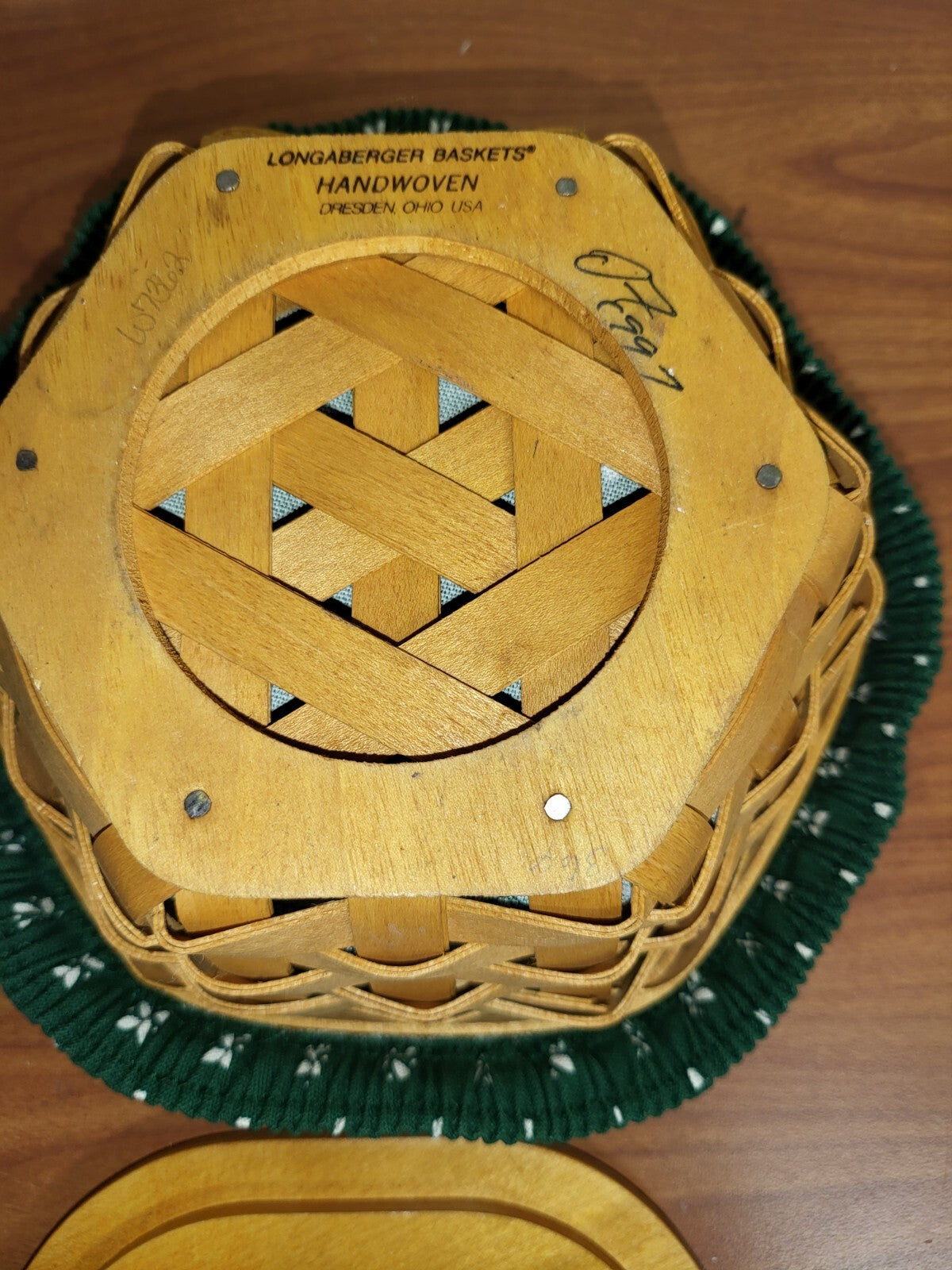 Longaberger Basket 1997 Hexagon 6.5" x 3.5"H Green Patterned Fabric Liner & Pl *