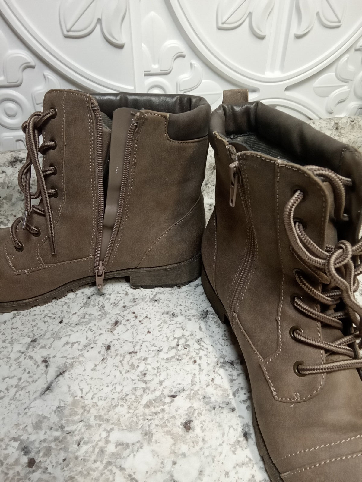 Lollipop Womens Size 8 M BOOTS