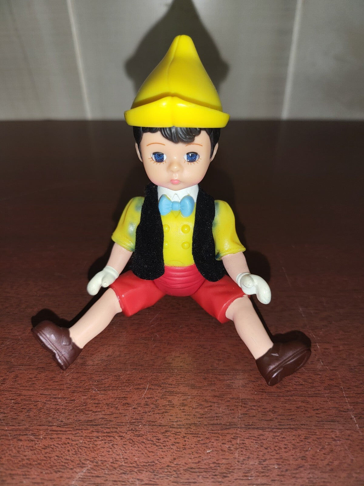 Madame Alexander Pinocchio Bow Doll 2004 McD 5.25"H #3071