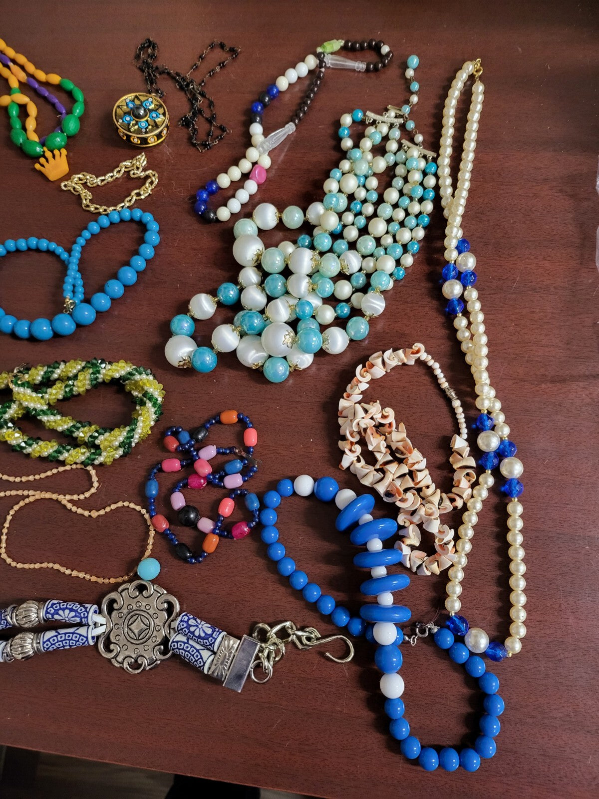 Lot of 17 Necklaces Beaded & Chain ~ All Conditions #8