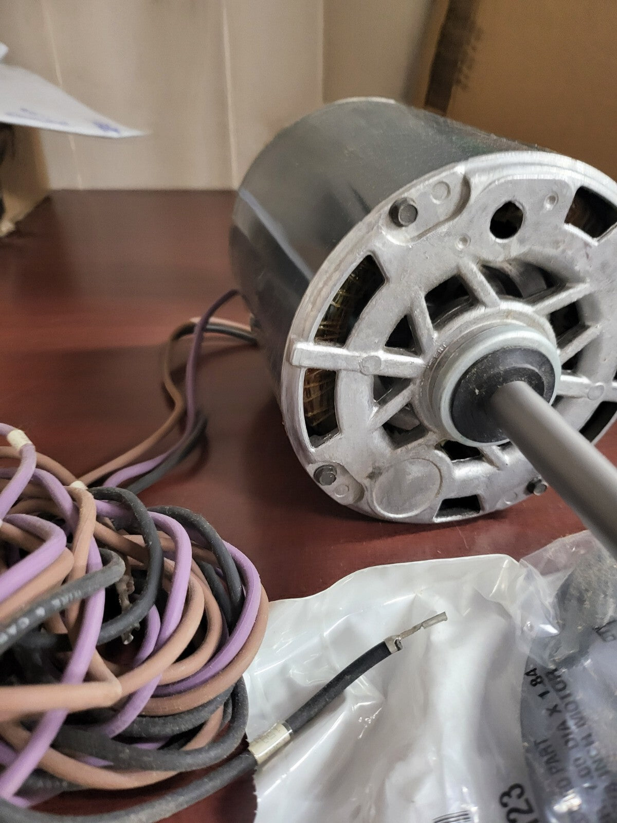 Genteq MOT09192 Permanent Split Capacitor Motor HVAC AC X70671656010 460/400V
