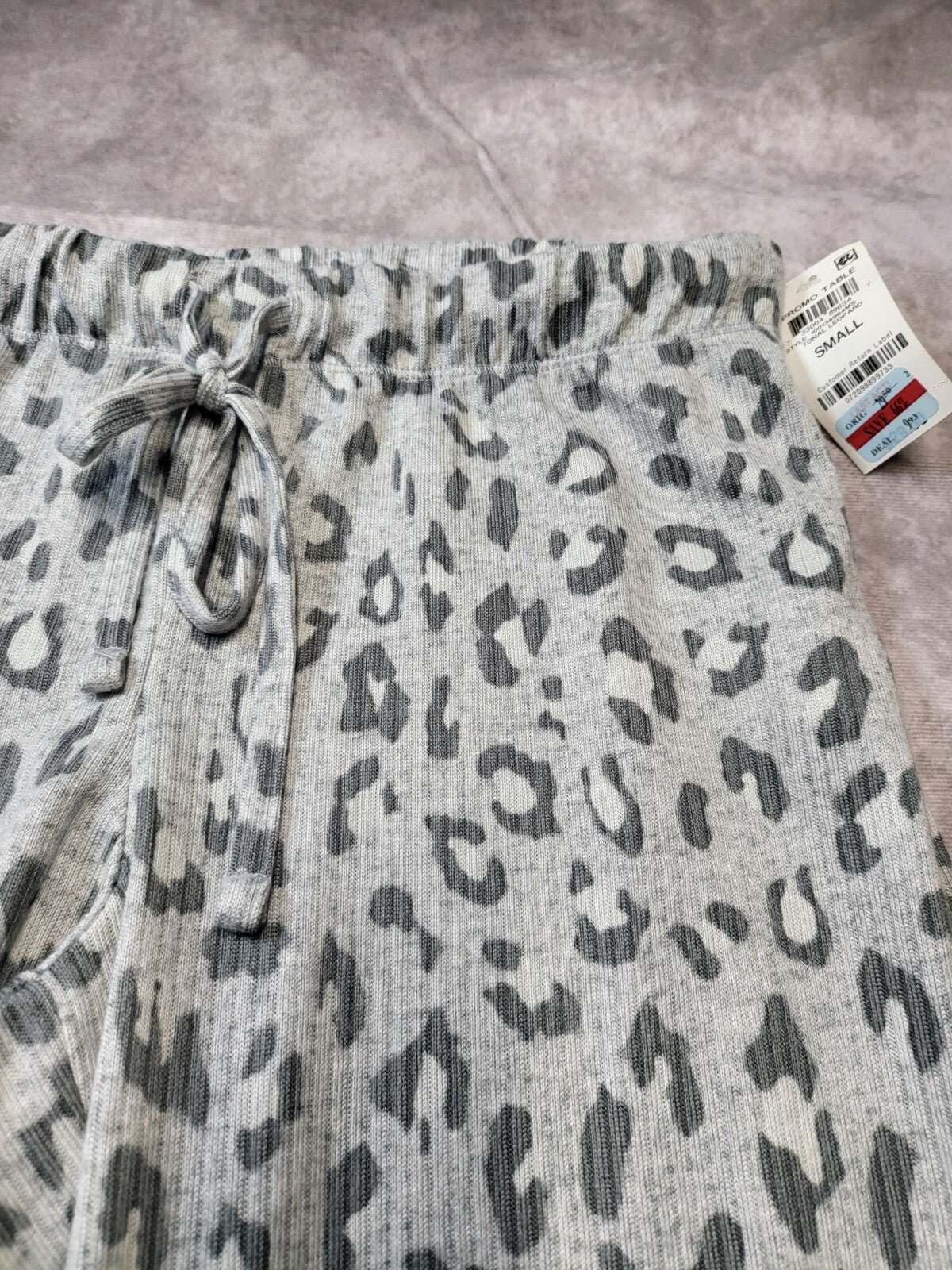 Ladies Knit Pants Gray Leopard Print SMALL Jenni Intimates Pajamas 15" Elastic