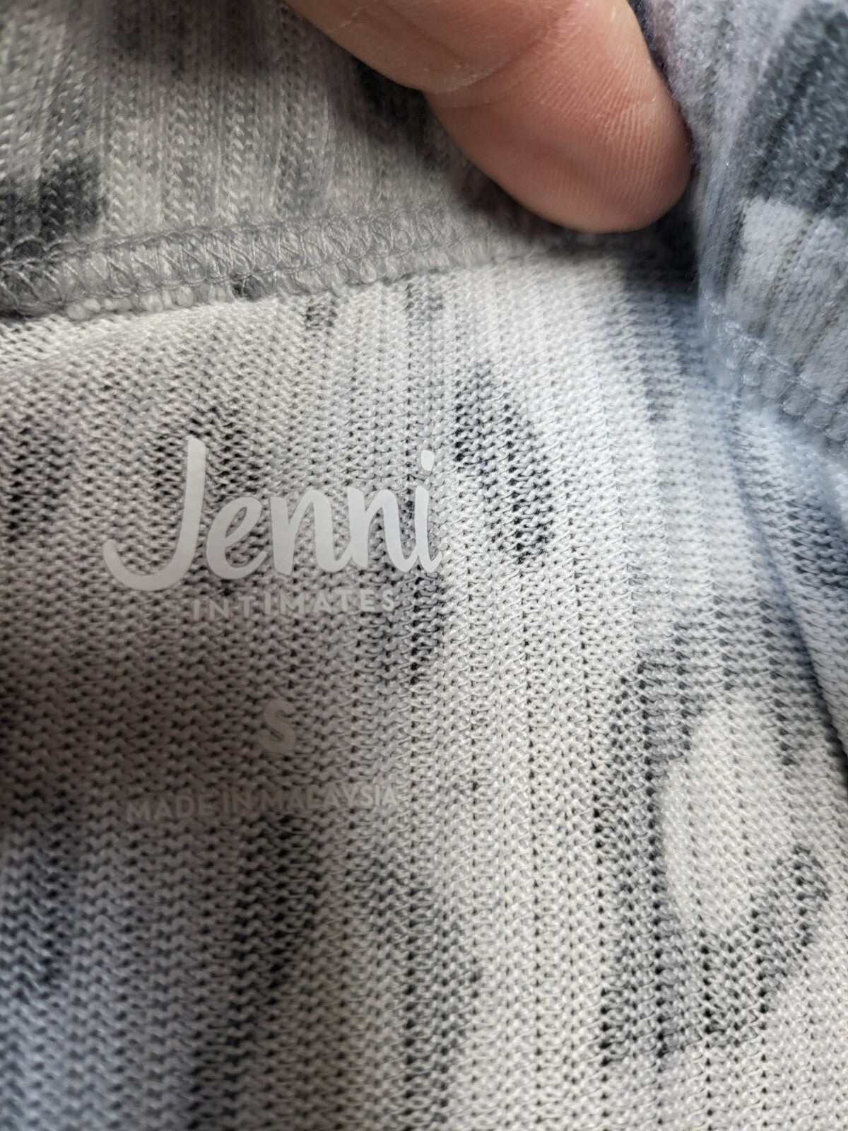 Ladies Knit Pants Gray Leopard Print SMALL Jenni Intimates Pajamas 15" Elastic