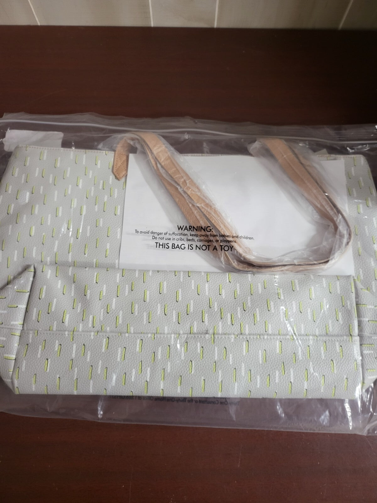 thirty-one gifts Modern Tote - Dancing Dash Pebble 12 x 15L x 6"D