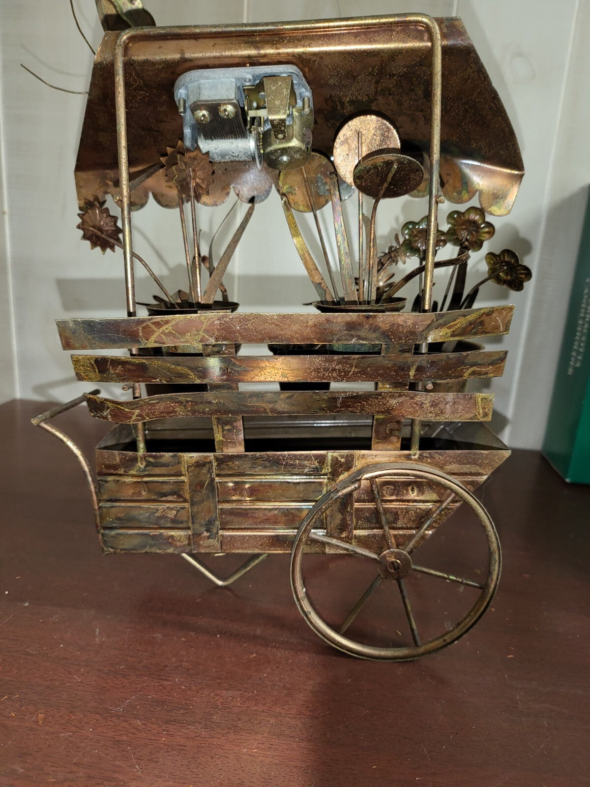 Vintage Copper Flower Garden Cart 10"H plus Butterflies Animation not working