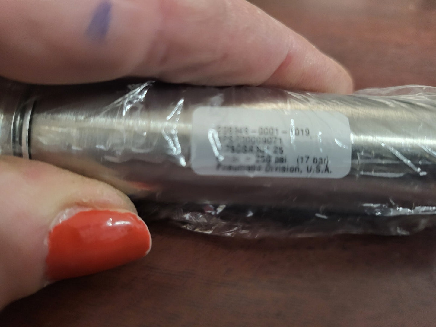 Parker Pneumatic Cylinder 208948 - 0001 - 1019 1PSR 00009071 00.75 DSR 301.25