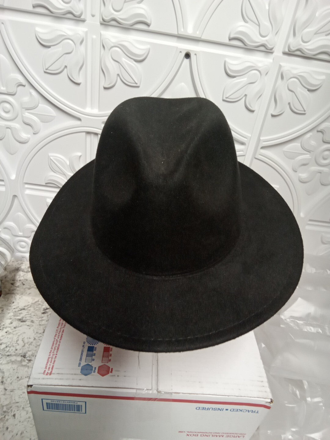 KENDALL & KYLIE Hat Fedora Black Red Lining Ivory Tortoiseshell Chain One Size