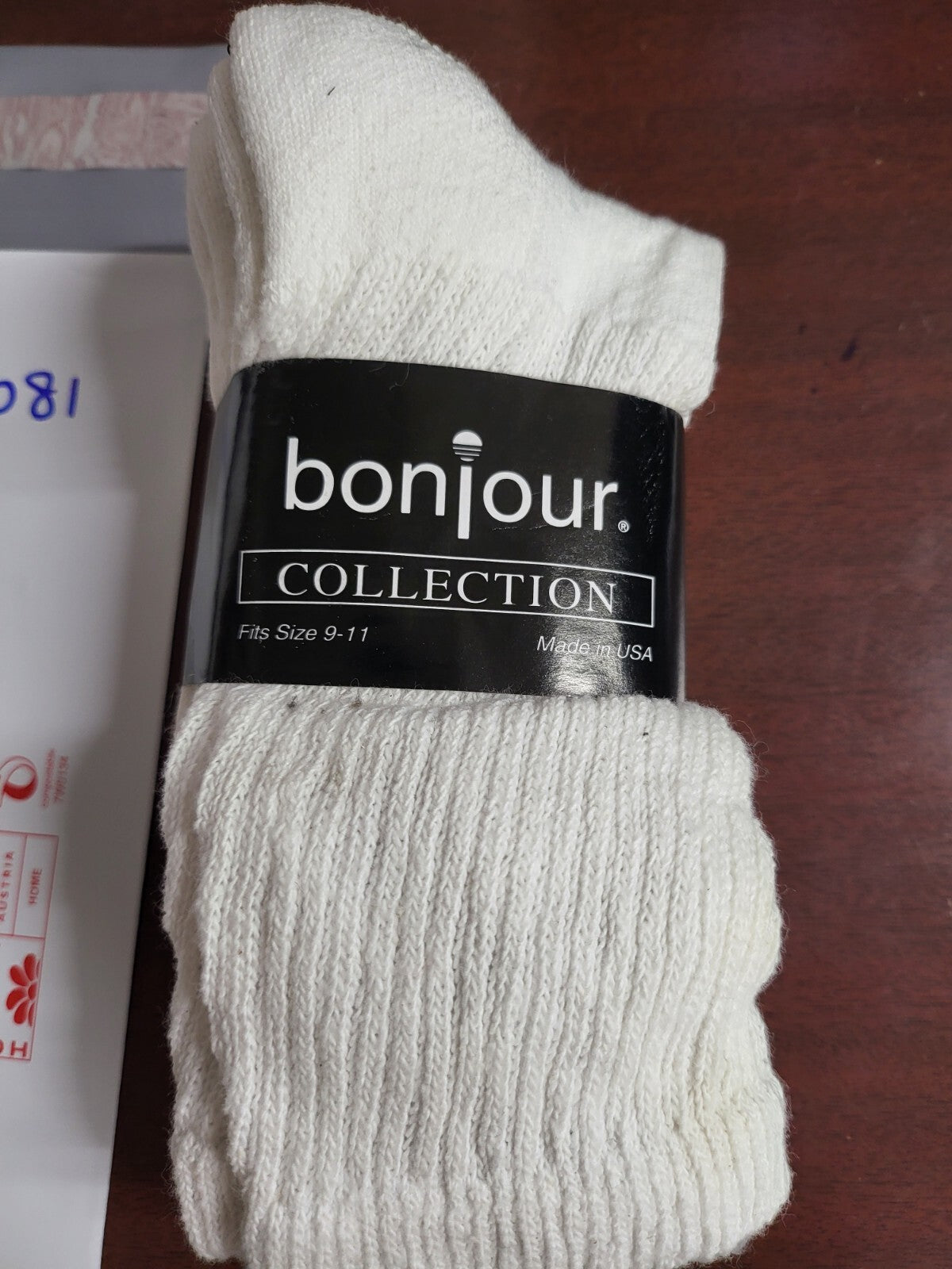 3 pair Hanes Ladies White Ankle Socks size 9-11 US Made