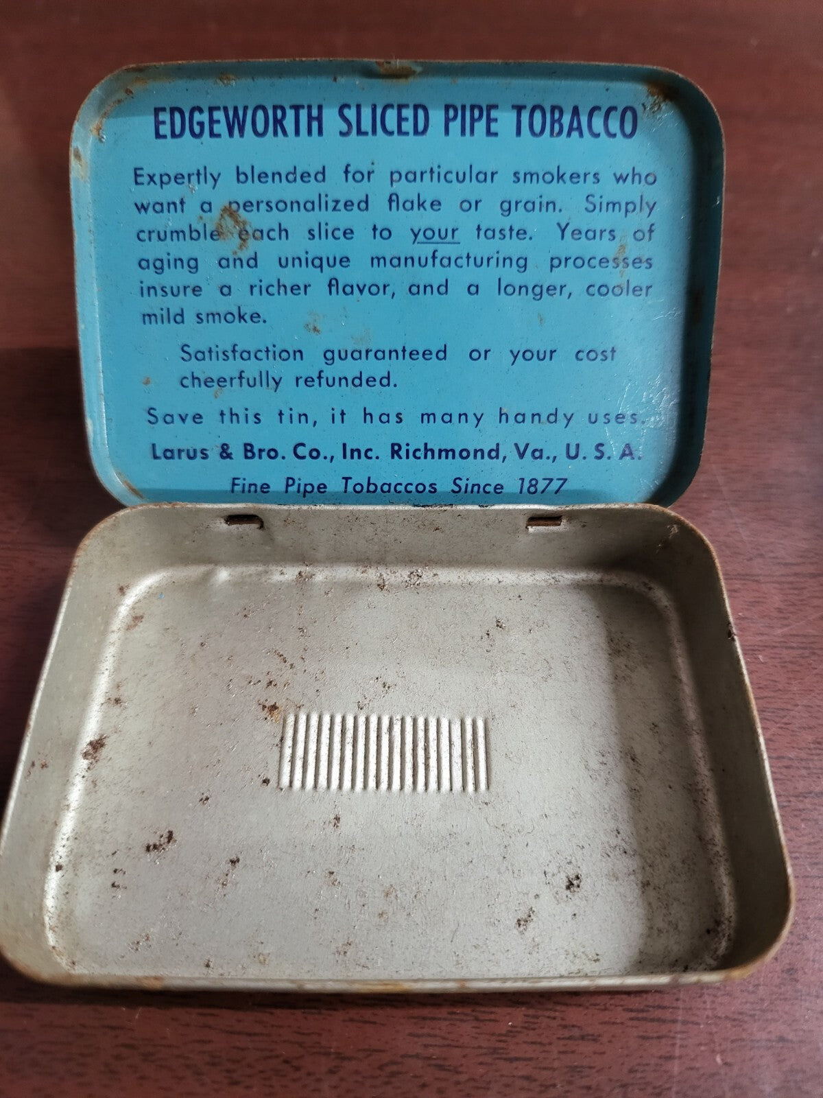 Vintage Tin ~ Edgeworth Extra High Grade Pipe Tobacco 3.25 x 2.25 x 9/16"