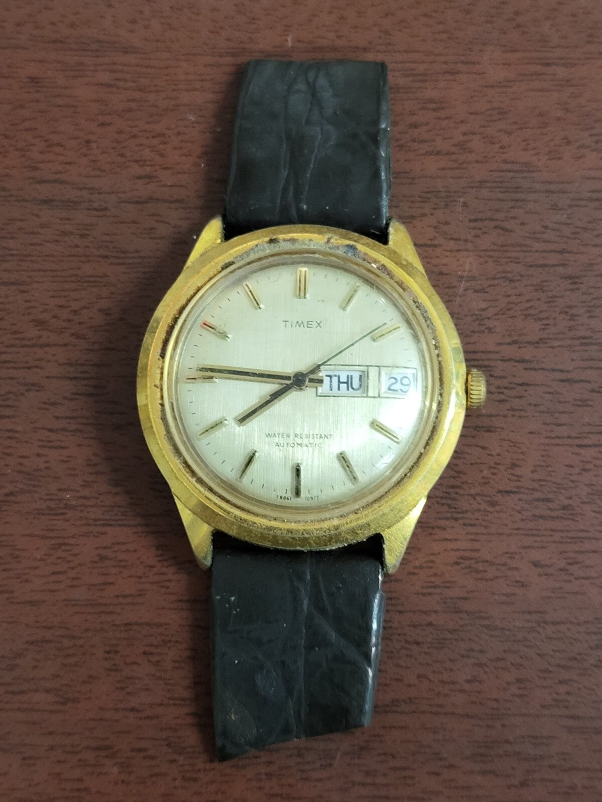 Vintage Timex Automatic Wrist Watch Day / Date Complication Runs #147