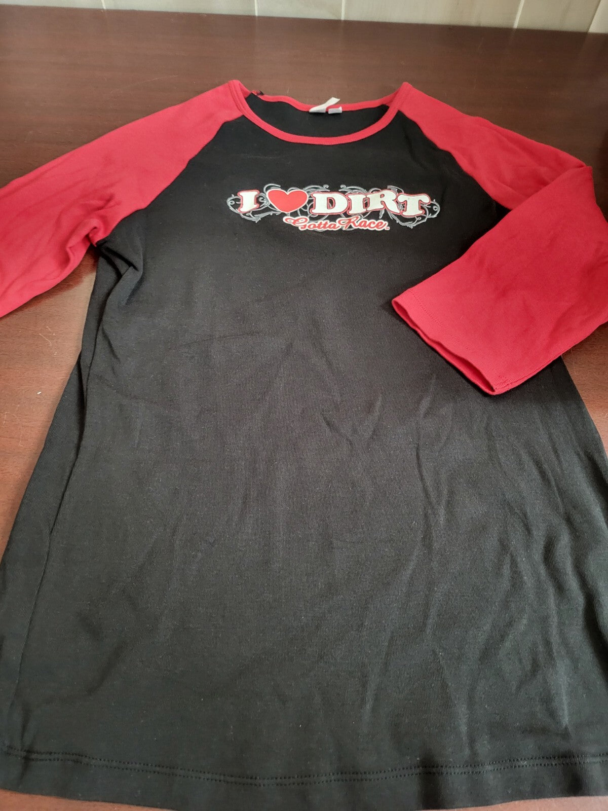 Girls T-Shirt I LOVE DIRT GOTTA RACE size XLARGE Black, Red Ch 17" L 21" Long