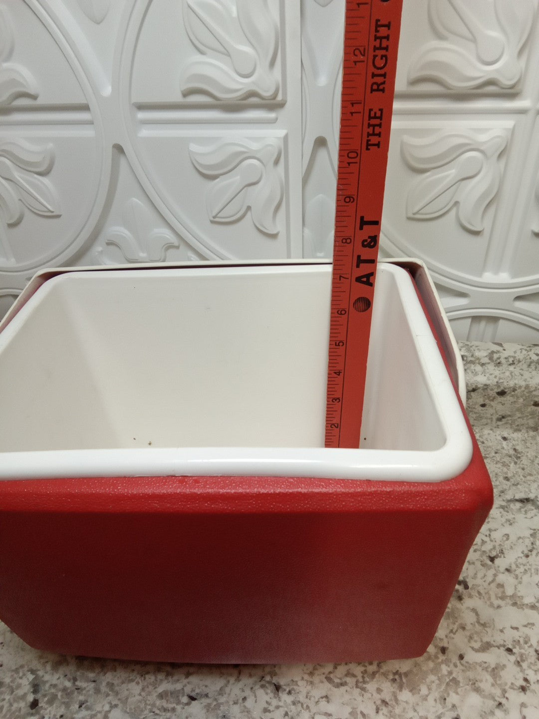 Igloo Little Playmate Cooler Vintage Red & White Push Button
