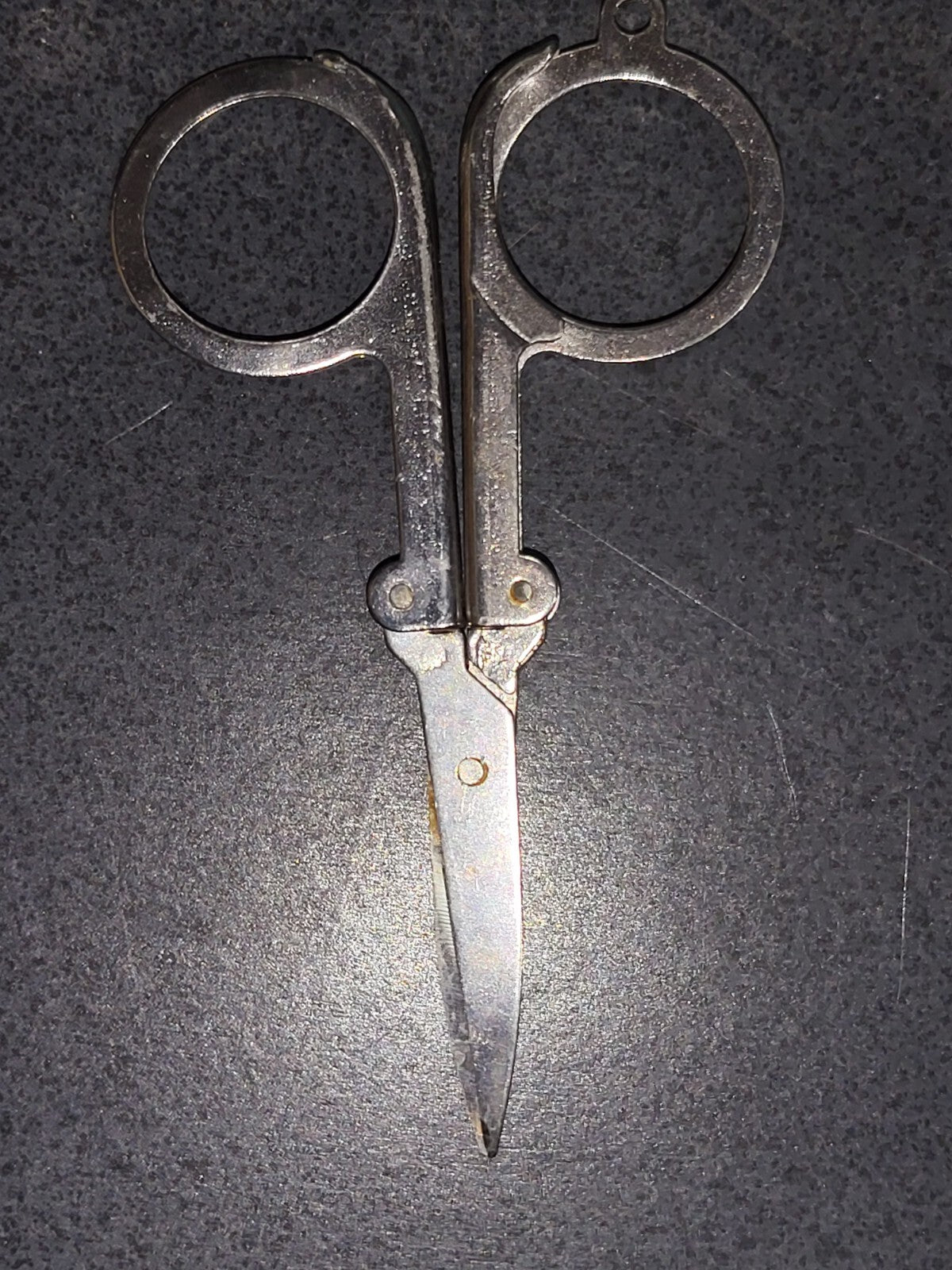 Vintage Folding Collapsible Scissors   4.25"L #88