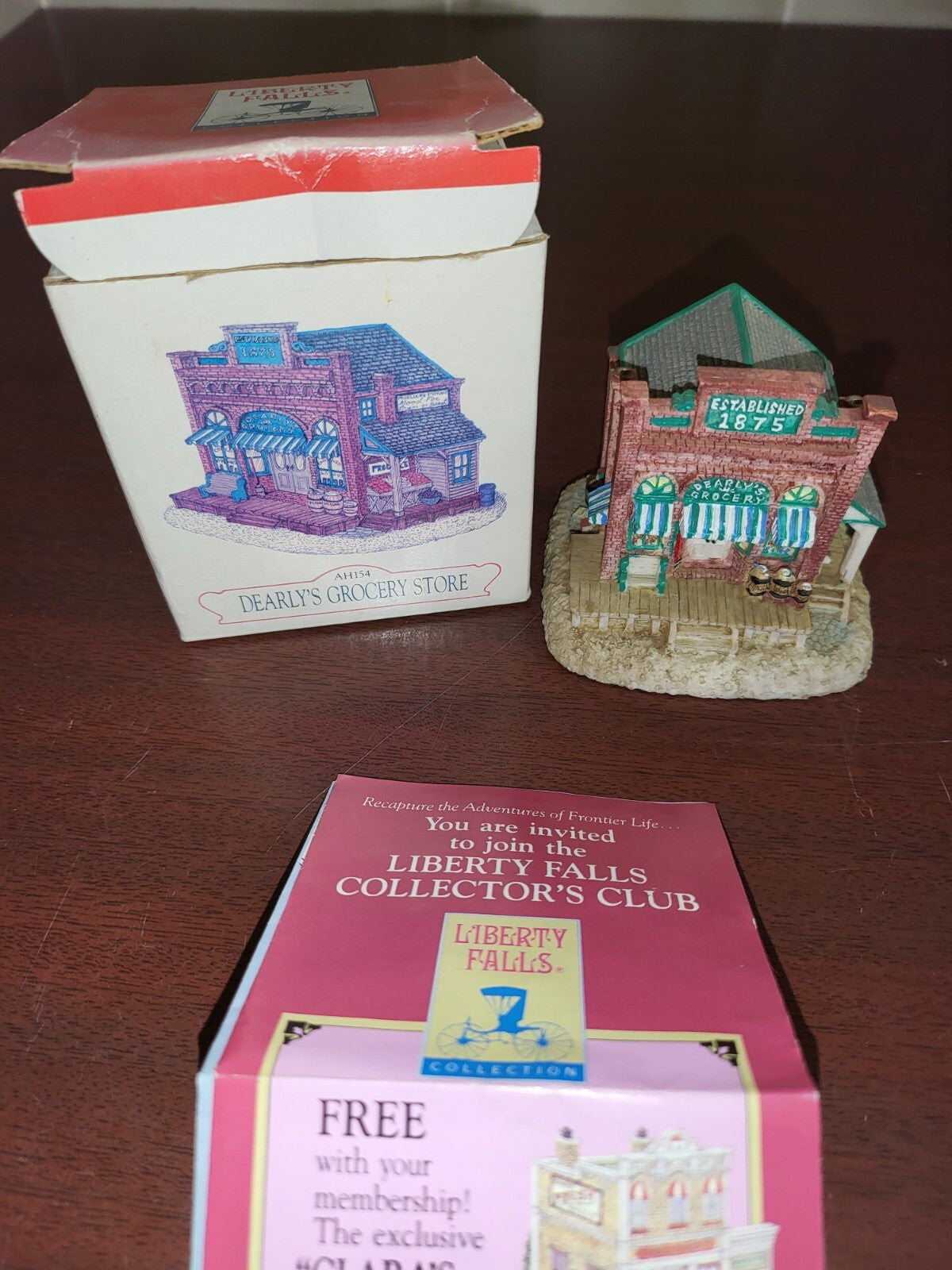 Liberty Falls 1998 Dearly's Grocery Store AH154 3x3x3"  Americana Collection