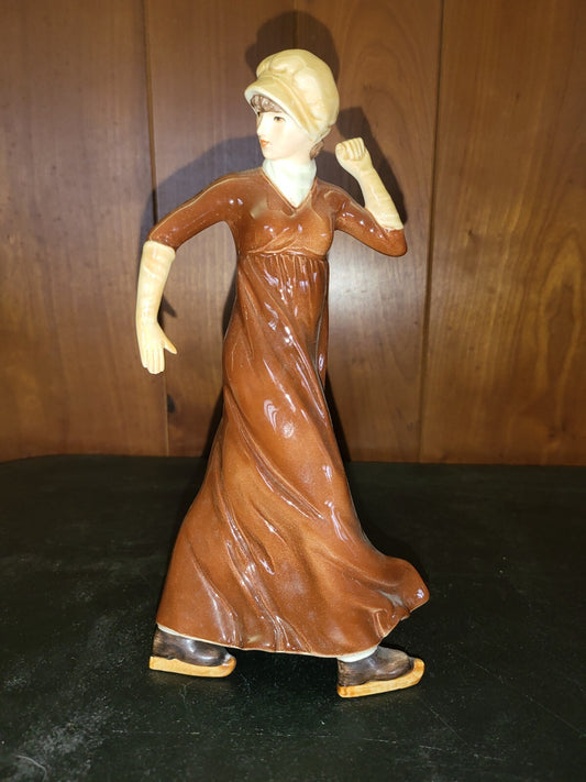Figurine - Goebel Skimming Gently 1800 Ice Skater  16 294 21   8.5"H