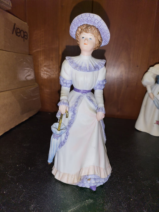 Home Interiors  Figurine  Ladies 1491 Penelope  8"H