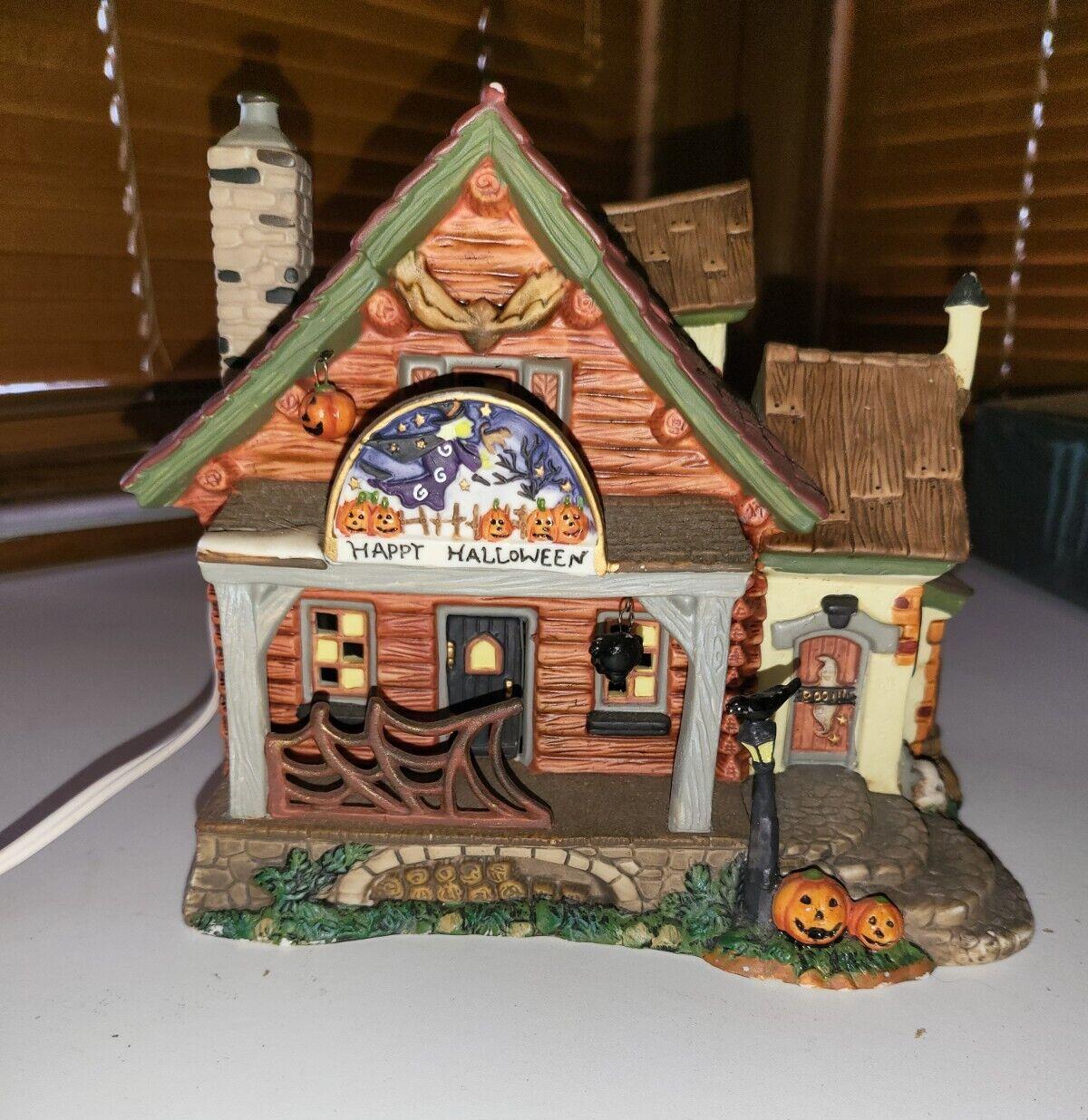 Happy Halloween Lighted House Porcelain  8.5W x 6D x 7"H * #4112