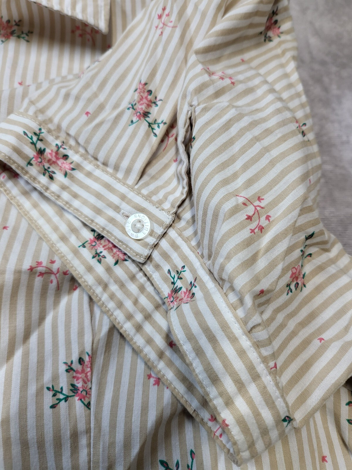 Ladies Blouse  XXL Tan Pink Floral Button Front Basic Editions  Sh 18" Ch 24" L