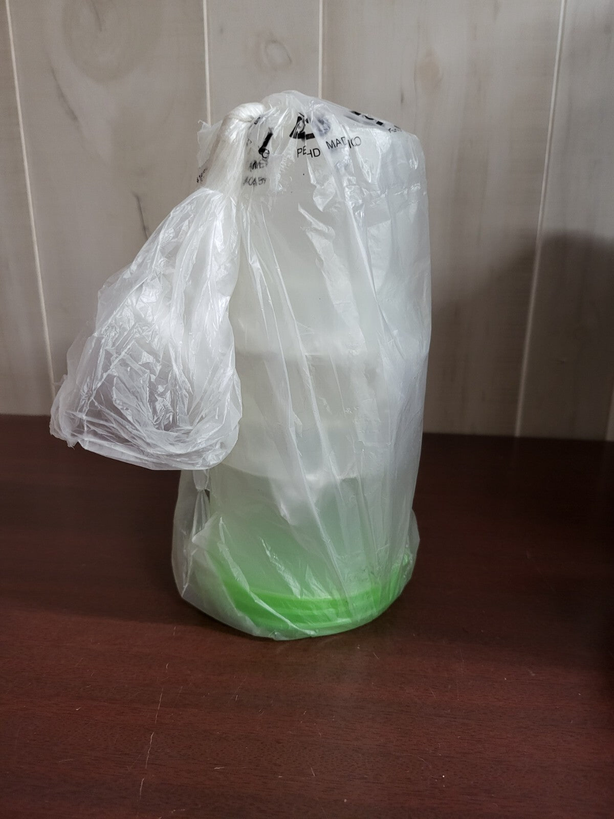 Tupperware 3 Storage Container Bowls & Lids #250 Clear & Green ~4 x 3.5"ea
