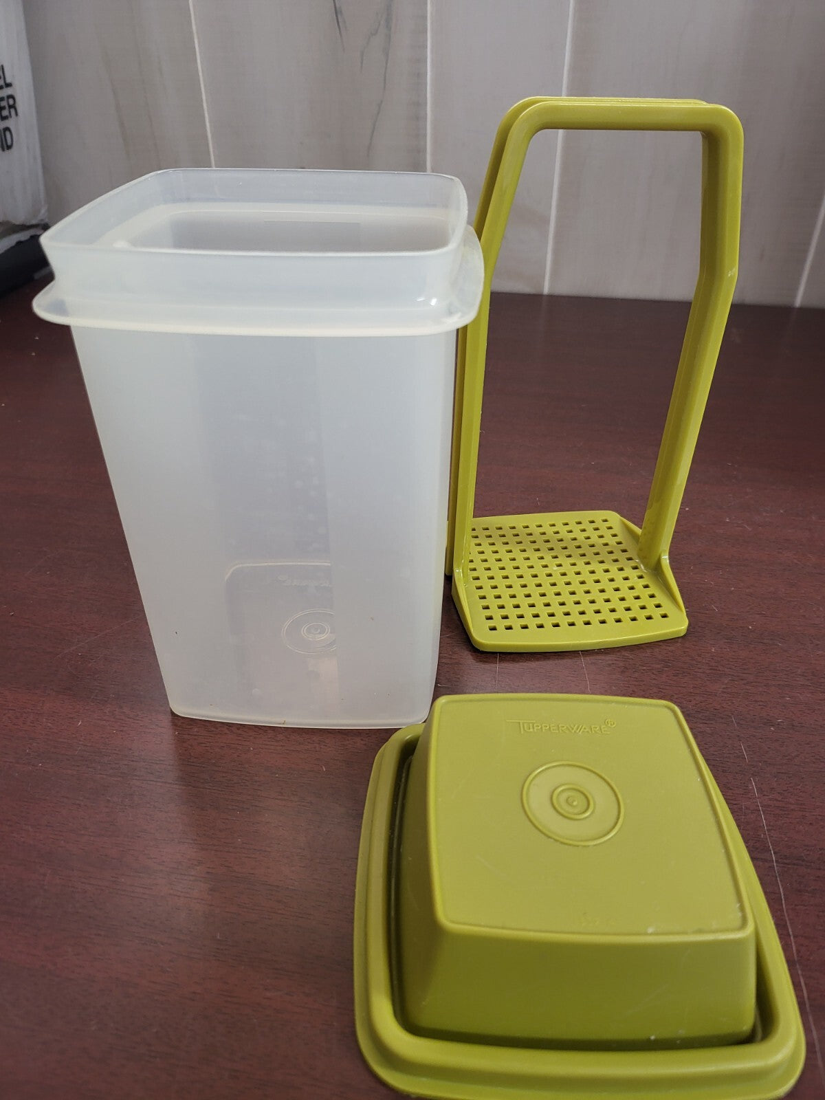 Tupperware Pickle Container 1330 with Lid 1332 & Insert 1331 Green & Clear 8"H
