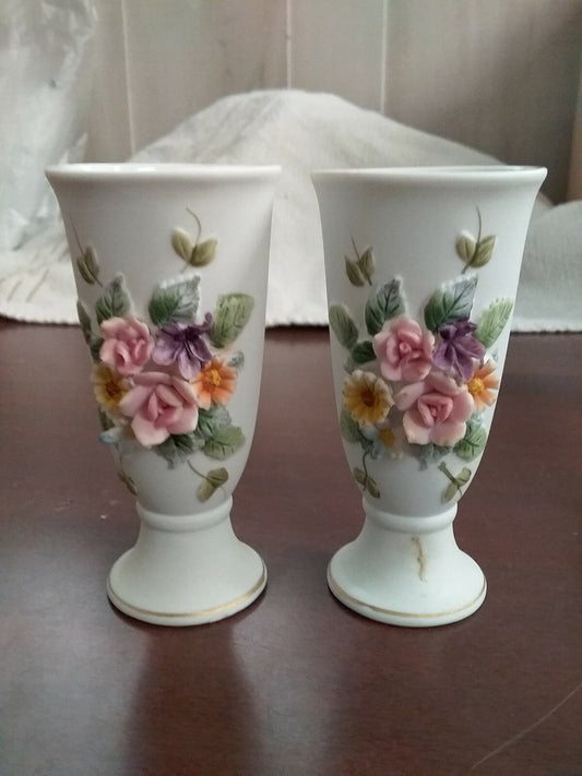 2 Lefton KW1847 3D Floral Bud Vase 4"  White Ceramic Floral design
