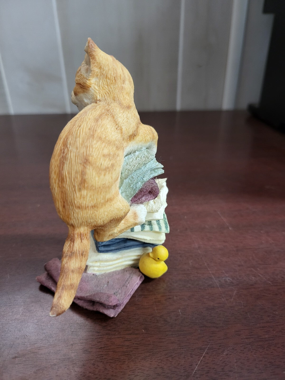Royal Doulton Figurine Kitten in Towels  80805207 ~  4.5"H Bone China