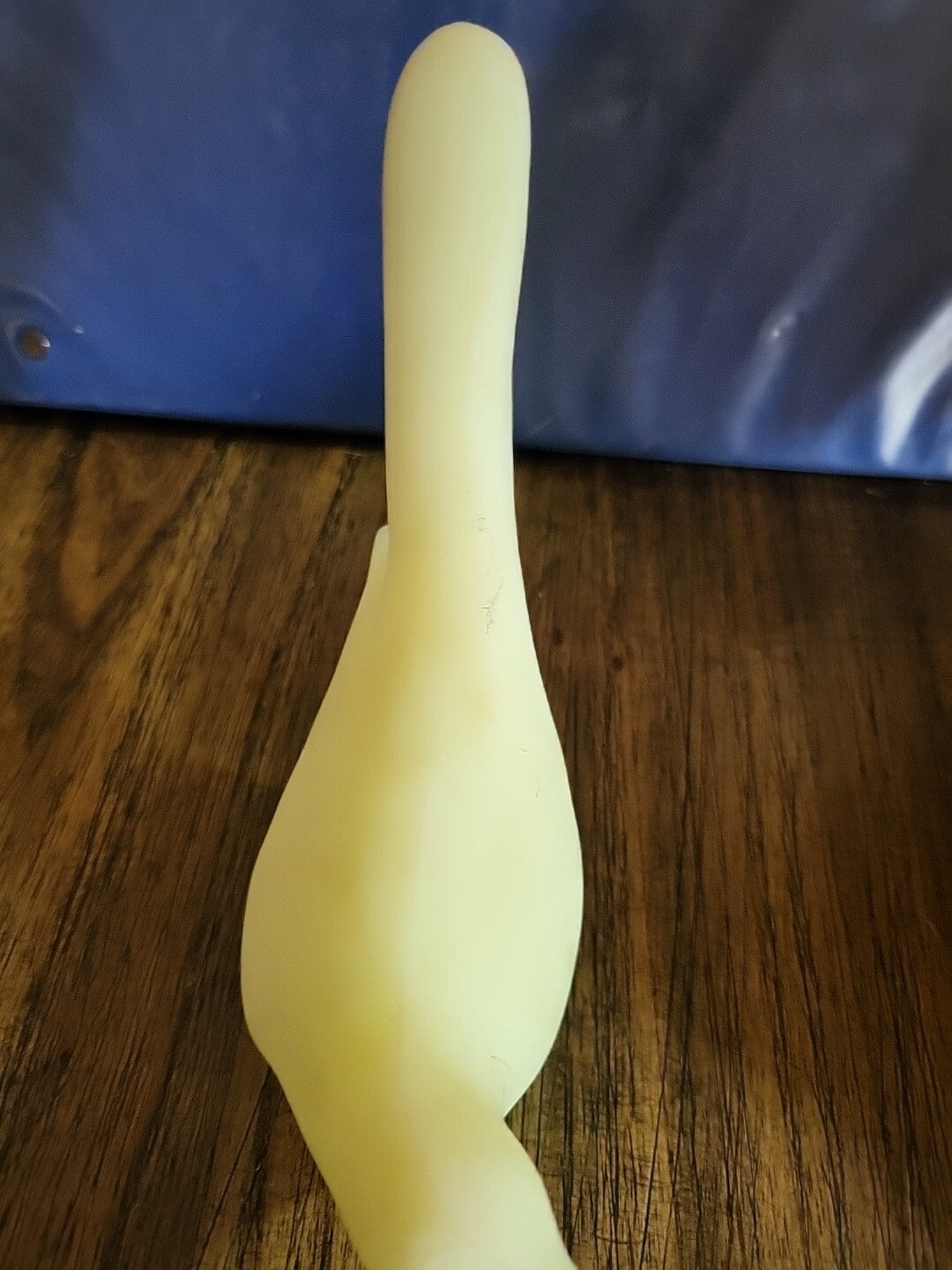 Vintage Yellow Frosted Glass Long Tailed Bird Figurine ~7 x 4" Unmarked