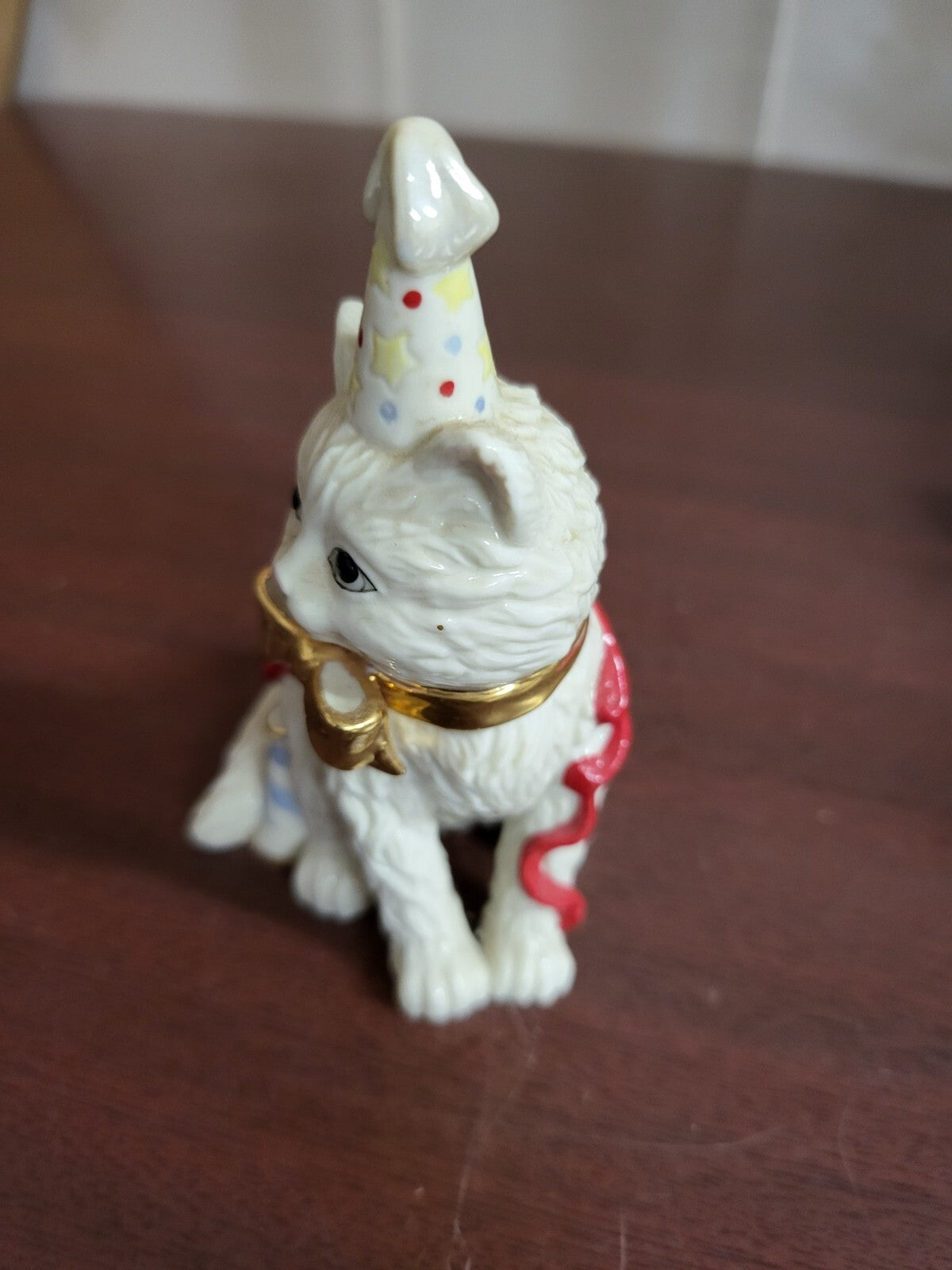Lenox Cat Figurine Birthday Kitty Hat Bow Ribbon White  ~4.25"H x 3.5" Bone Chin