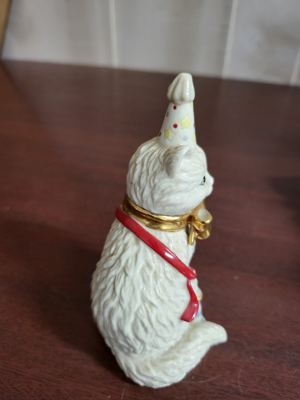 Lenox Cat Figurine Birthday Kitty Hat Bow Ribbon White  ~4.25"H x 3.5" Bone Chin