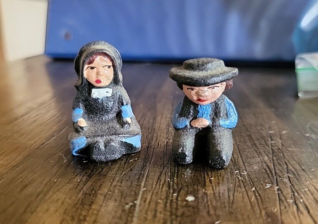Vintage Coal Man & Woman Amish Clothing ~1.25"ea
