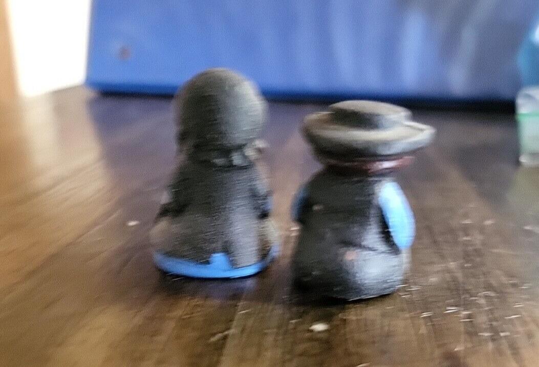 Vintage Coal Man & Woman Amish Clothing ~1.25"ea