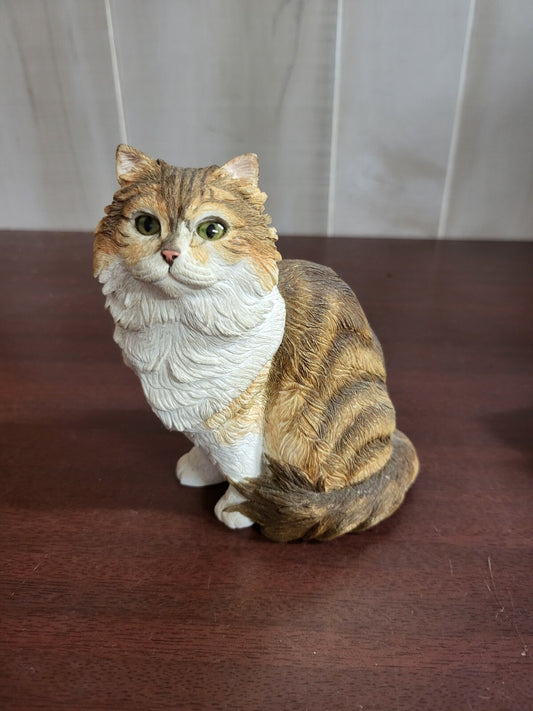 Country Artists Persian Cat Sitting Ceramic Figurine #02578 Tan Tiger & White 4.