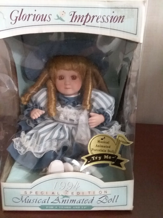 Glorious Impressions 1994 Special Edition Musical Animated Porcelain Doll NIOB