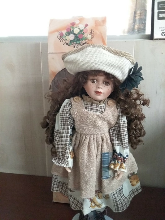 W & E Porcelain Doll Collection 16" Autumn Clothing & Hat with Stand   Box Rough