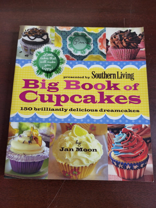 Cook book - Southern Living Big Book of Cupcakes by Jan Moon publ Oxmoor House