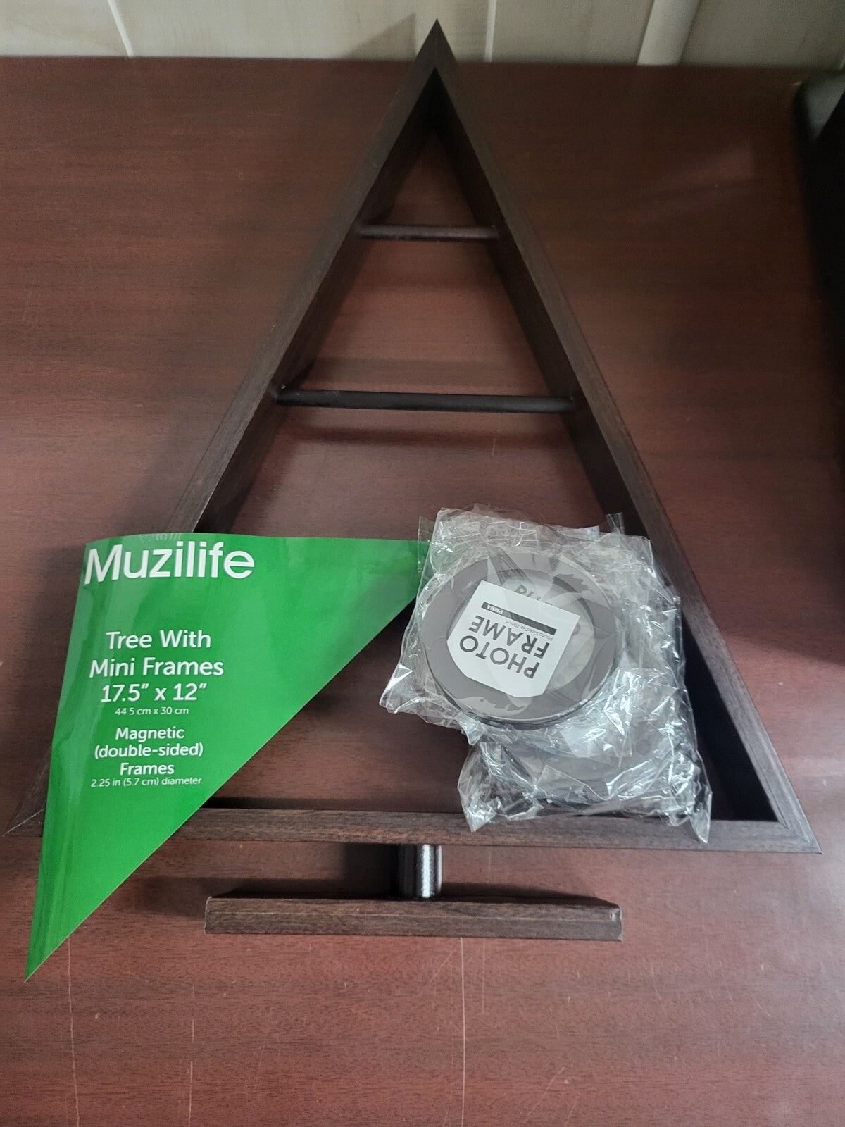Wood Tree Shaped Photo Frame Display 17.5 x 12 x 1.5" with 6 Round Double Sided