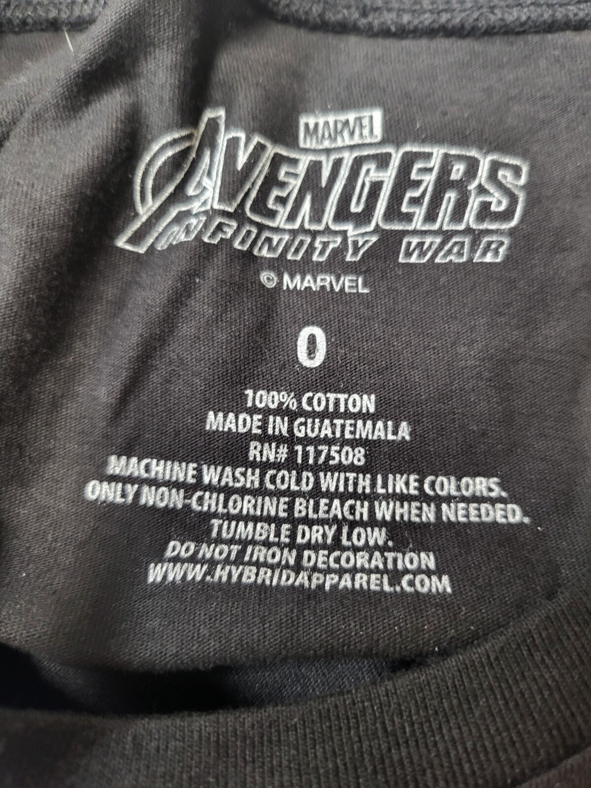 Adult Novelty T-shirt Marvel Avengers Infinity War  size 0 Black, Multicolor