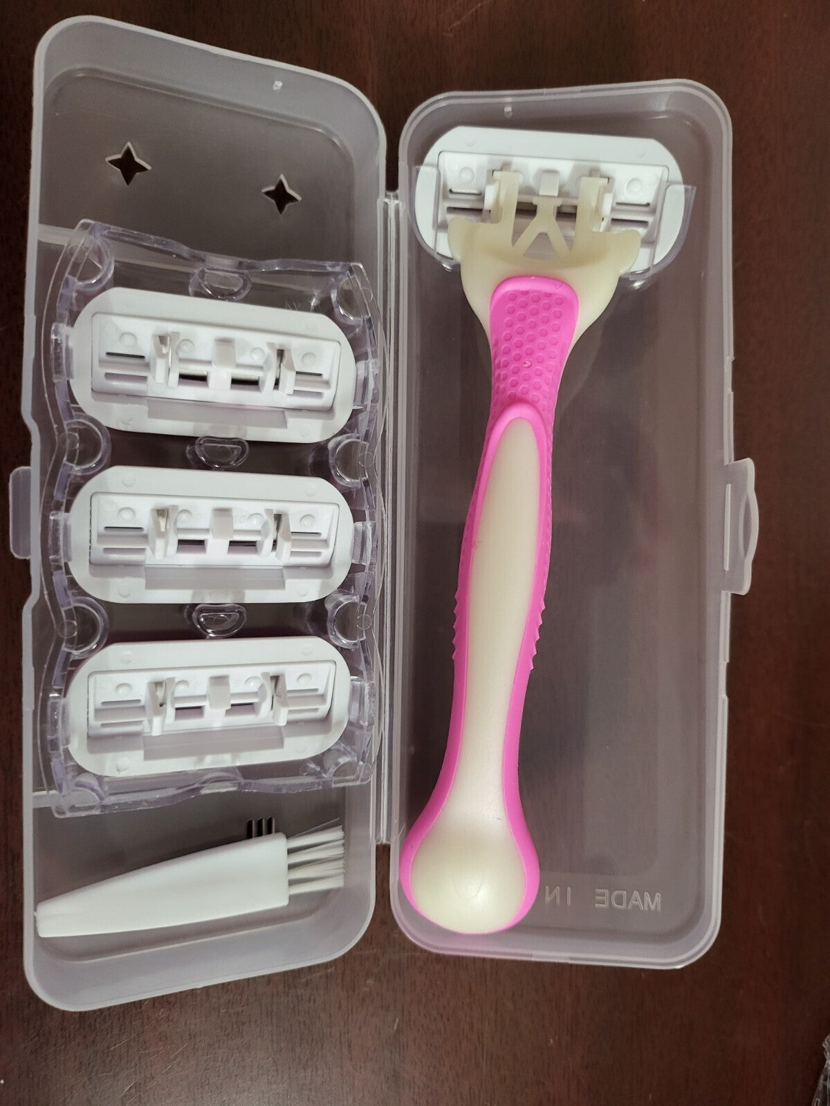 Ladies Razor 2 blade 4 Cartidges & Cleaning Brush Pink in Case NIB Shaving