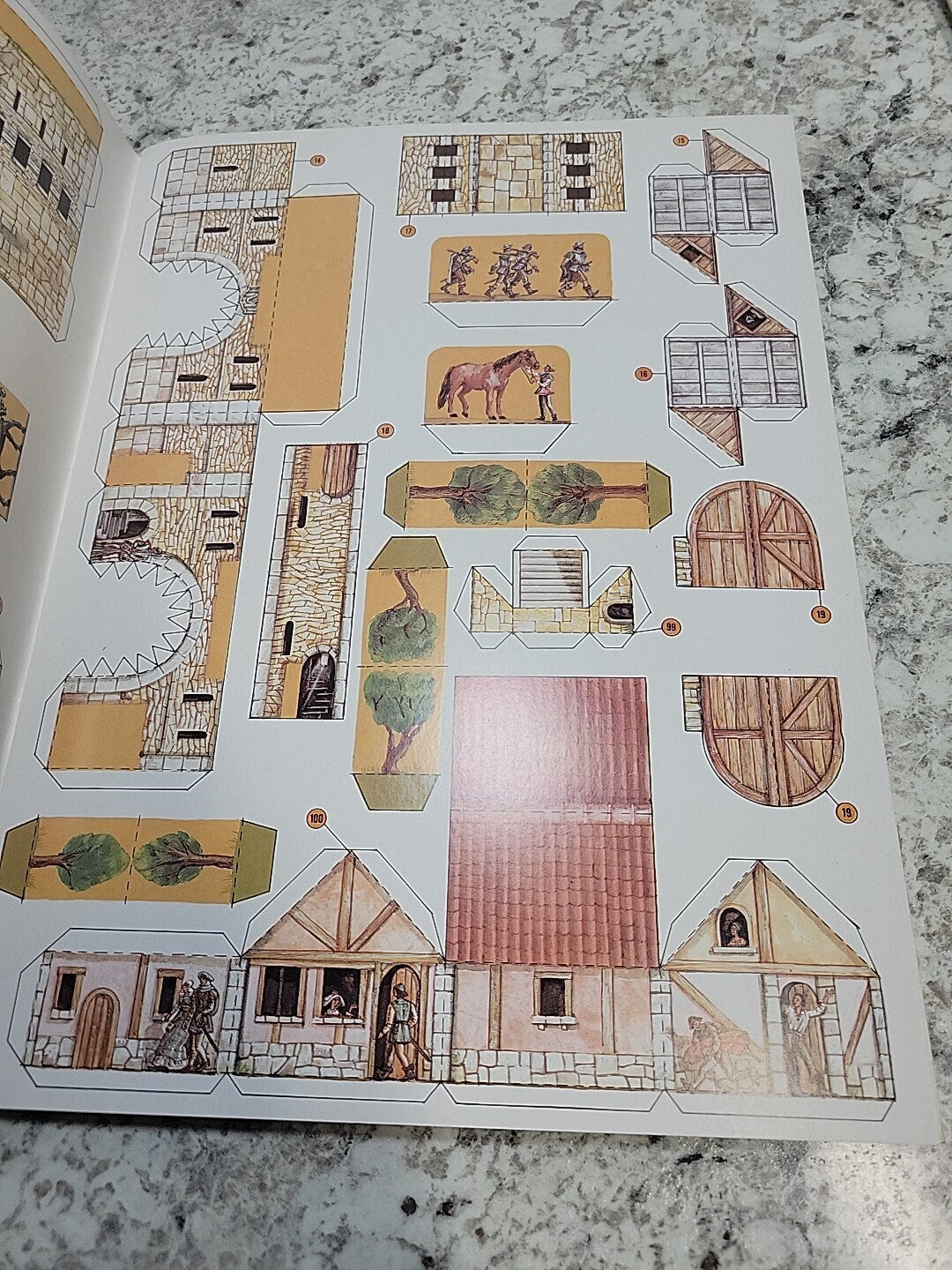 cut and assemble books 3d Medieval Castle