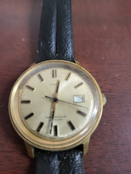 Vintage Timex Automatic Wrist Watch Date Complication Runs #146