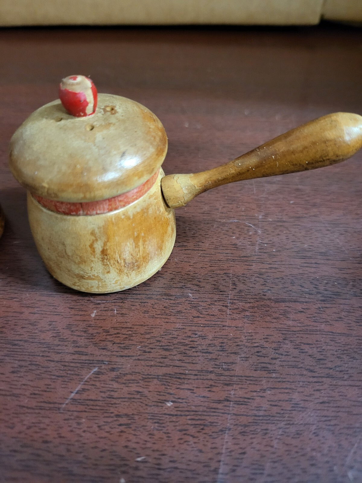 Vintage Wooden  Salt & Pepper Shakers Cooking Melting Pots  2"H #4161