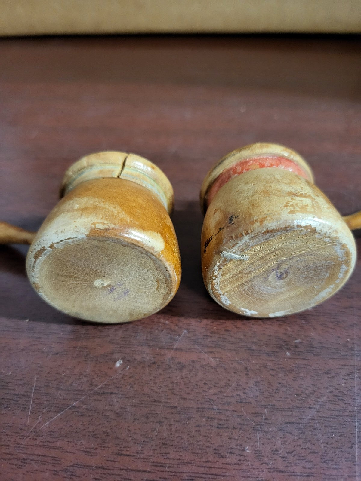 Vintage Wooden  Salt & Pepper Shakers Cooking Melting Pots  2"H #4161