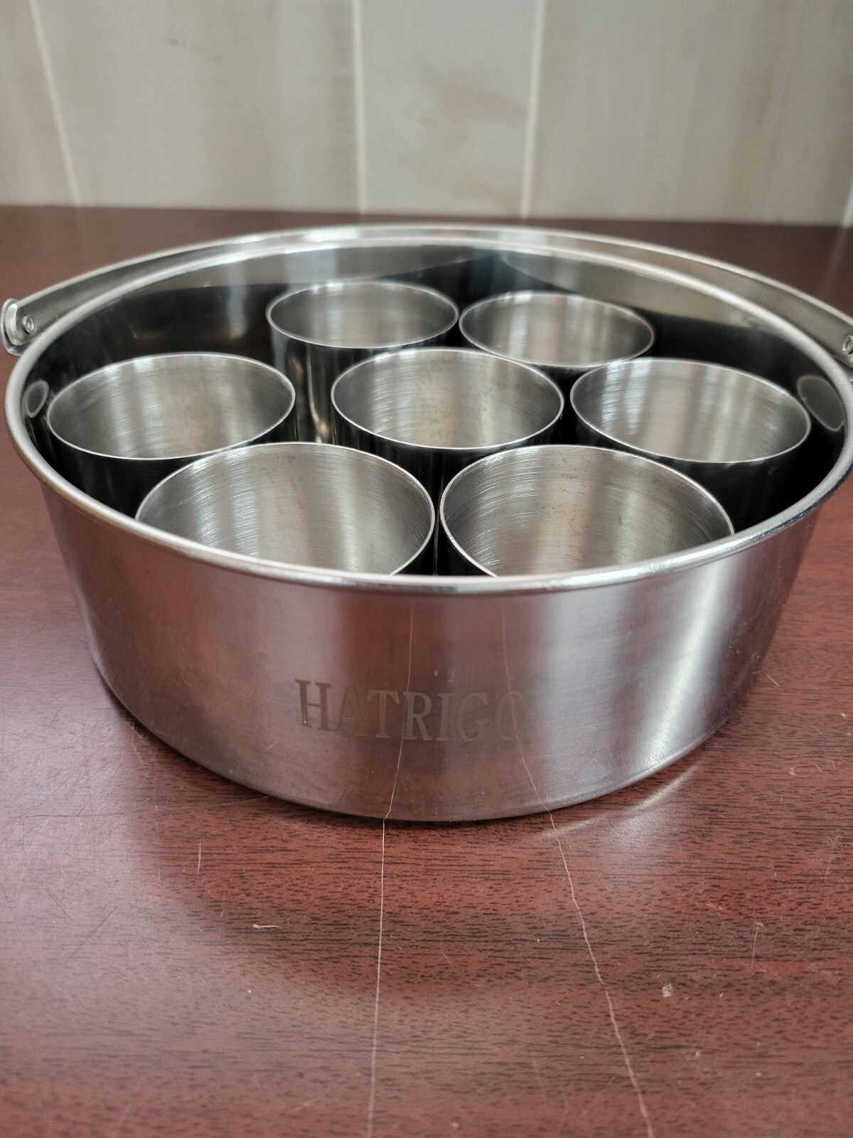 Hatrigo 9 pc Stainless Steel Cake Push Pan with 7 small cups & Handle 7"W x 2.5"